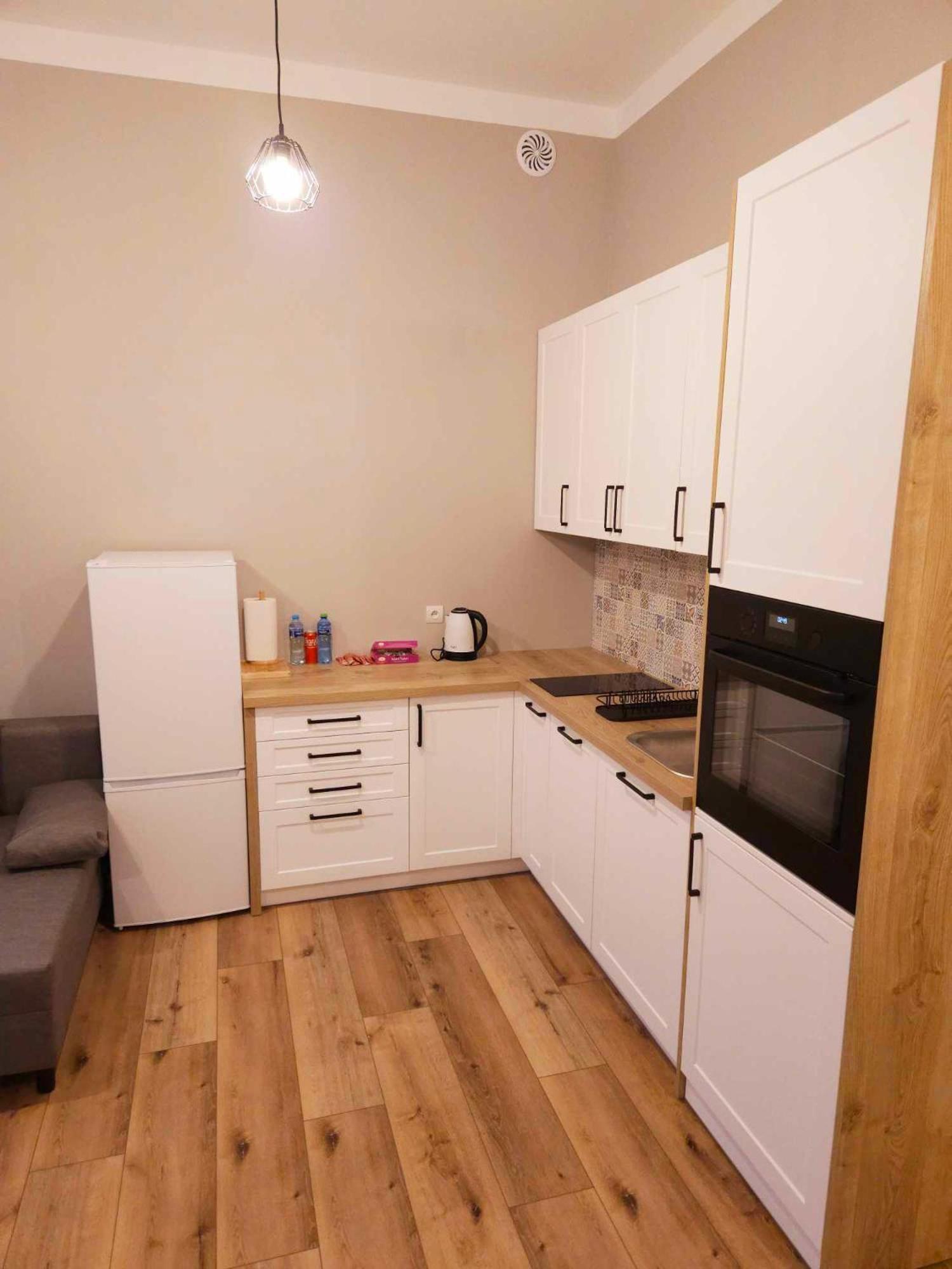 Justinrent 3 Apartment Legnica Bagian luar foto
