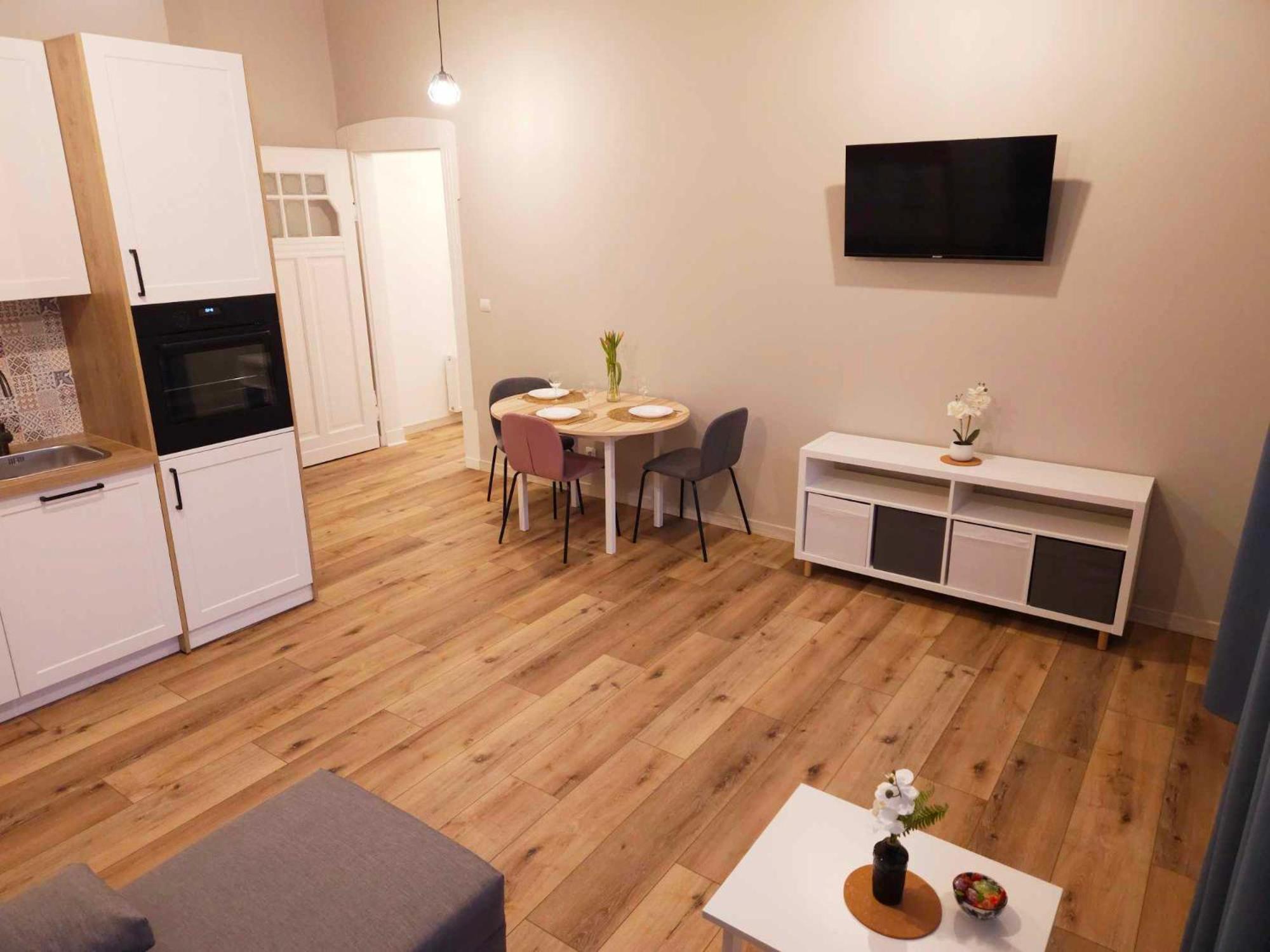 Justinrent 3 Apartment Legnica Bagian luar foto