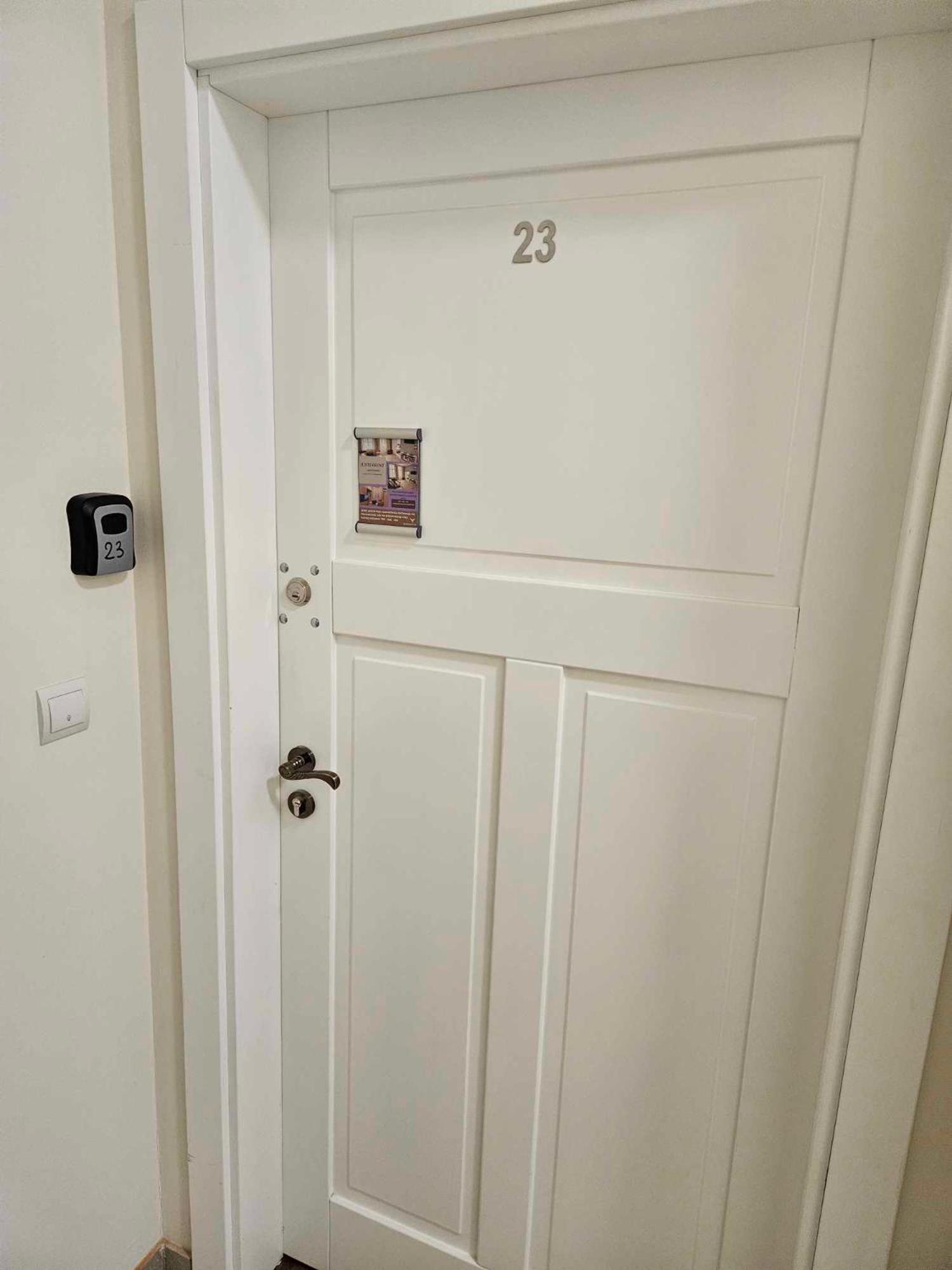 Justinrent 3 Apartment Legnica Bagian luar foto